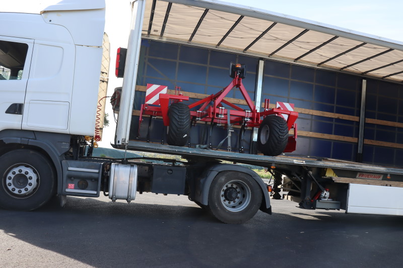 Transport agricole : marchandise en plein chargement