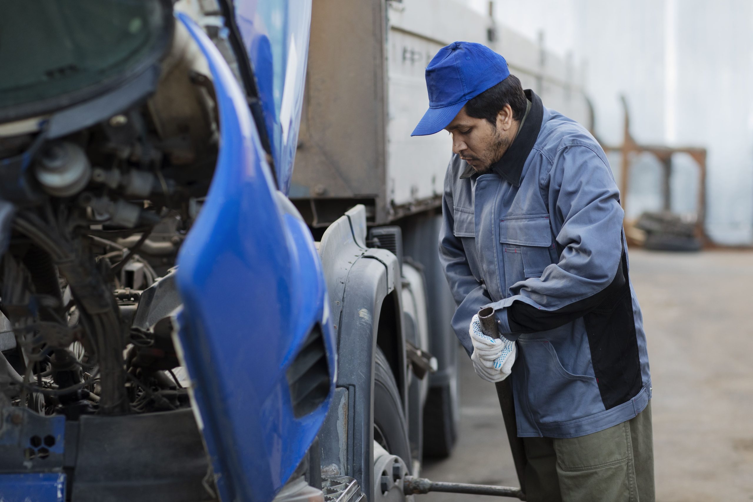 La maintenance poids lourds est indispensable aux transporteurs routiers.