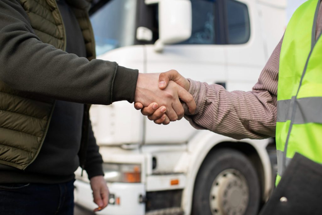 Location de véhicule avec chauffeur ou sans : quelle solution choisir ? 🚚 🦺